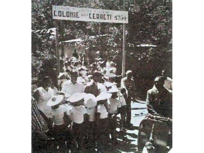 Colonie estive al bosco dei Cerreti, in Lastra a Signa (1955 circa)