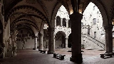 Palazzo di giustizia del Bargello, partic. del cortile, Firenze.